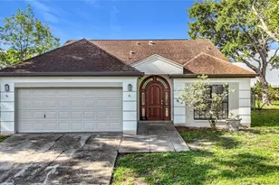 5664 25th St Cir E, Bradenton, FL 34203 - Photo 2