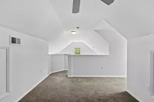 5611 Bidwell Pkwy, Sarasota, FL 34233 - Photo 20