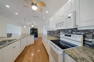 6615 10th Ave W, Bradenton, FL 34209 - Photo 12