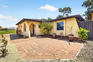 1018 Kensington St, Port Charlotte, FL 33952 - Photo 2