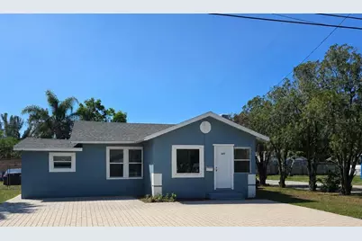 1015 23rd Avenue W, Bradenton, FL 34205 - Photo 1