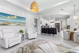 8051 36th St Cir E, Sarasota, FL 34243 - Photo 18