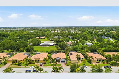 8051 36th Street Circle E, Sarasota, FL 34243 - Photo 68