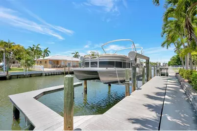 514 Key Royale Drive, Bradenton Beach, FL 34217 - Photo 50