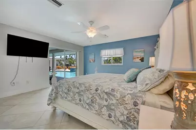 514 Key Royale Drive, Bradenton Beach, FL 34217 - Photo 38