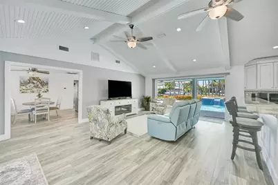 514 Key Royale Drive, Bradenton Beach, FL 34217 - Photo 12