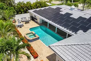 514 Key Royale Dr, Holmes Beach, FL 34217 - Photo 42