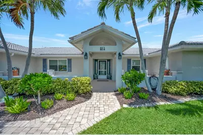 514 Key Royale Drive, Bradenton Beach, FL 34217 - Photo 8