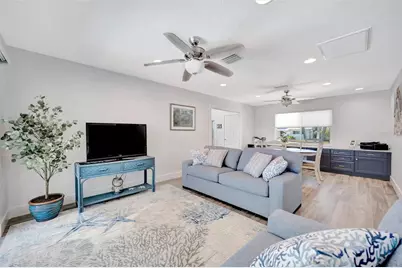 514 Key Royale Drive, Bradenton Beach, FL 34217 - Photo 20