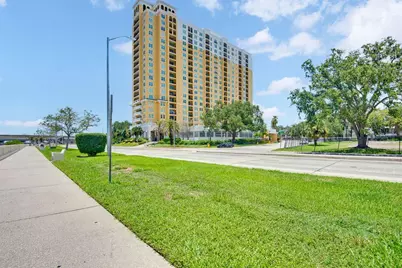 345 Bayshore Boulevard #403, Tampa, FL 33606 - Photo 2