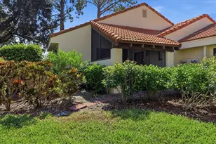 5387 Huntingwood Ct, Sarasota, FL 34235 - Photo 4