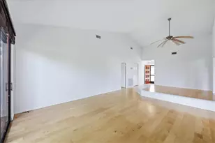 5387 Huntingwood Ct, Sarasota, FL 34235 - Photo 20