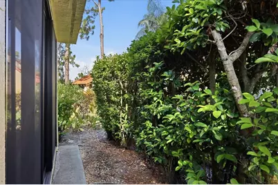 5387 Huntingwood Court #4, Sarasota, FL 34235 - Photo 32
