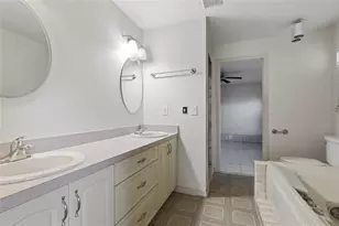 2951 Gocio Rd Ext, Sarasota, FL 34235 - Photo 20