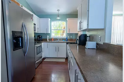 906 Wee Burn Place, Sarasota, FL 34243 - Photo 10