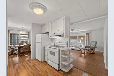 3226 Sweet Bay Terrace, Sarasota, FL 34237 - Photo 6