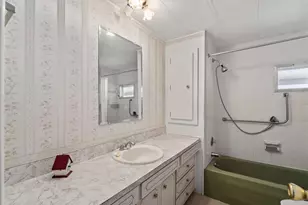 3226 Sweet Bay Terrace, Sarasota, FL 34237 - Photo 26