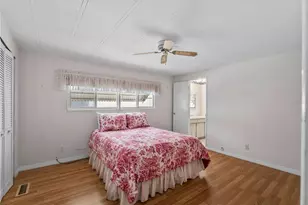 3226 Sweet Bay Terrace, Sarasota, FL 34237 - Photo 18