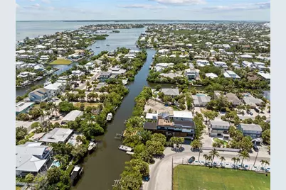 411 Palm Avenue, Anna Maria, FL 34216 - Photo 4