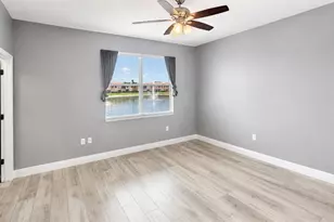 3696 Parkridge Cir, Sarasota, FL 34243 - Photo 16
