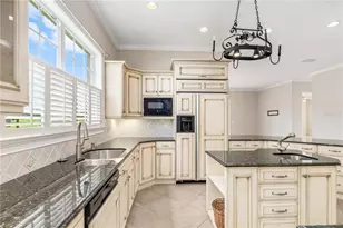 4561 Murcia Blvd, Sarasota, FL 34238 - Photo 10