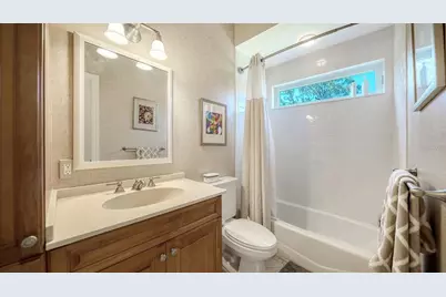 8960 Rocky Lake Court, Sarasota, FL 34238 - Photo 18