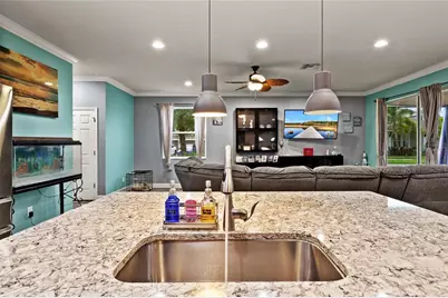7502 Sea Lilly Court, Apollo Beach, FL 33572 - Photo 18