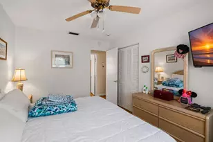 611 Gulf Dr N, Bradenton Beach, FL 34217 - Photo 24