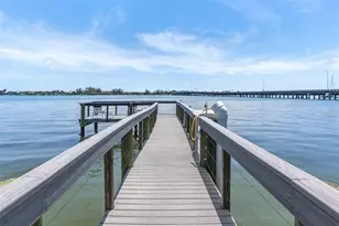 611 Gulf Dr N, Bradenton Beach, FL 34217 - Photo 6