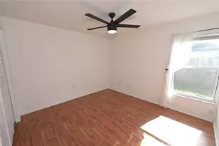 6524 Mauna Loa Blvd, Sarasota, FL 34241 - Photo 12