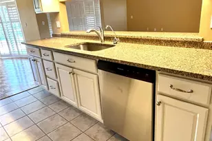 6535 Canary St, Sarasota, FL 34241 - Photo 8