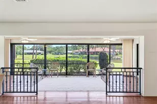 5451 Golf Pointe Dr, Sarasota, FL 34243 - Photo 26
