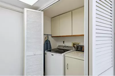 5451 Golf Pointe Drive #V-225, Sarasota, FL 34243 - Photo 28