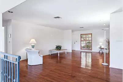5451 Golf Pointe Drive #V-225, Sarasota, FL 34243 - Photo 12