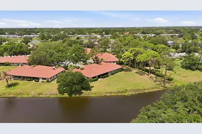 5451 Golf Pointe Drive #V-225, Sarasota, FL 34243 - Photo 34