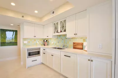 775 Longboat Club Road #904, Longboat Key, FL 34228 - Photo 10