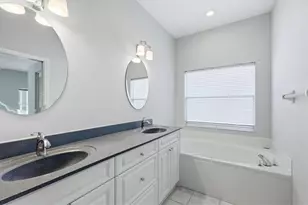 4541 Del Sol Blvd S, Sarasota, FL 34243 - Photo 28