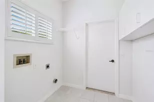 4541 Del Sol Blvd S, Sarasota, FL 34243 - Photo 40
