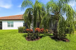 2405 Wildflower Run, Lakewood Ranch, FL 34211 - Photo 40