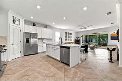 2405 Wildflower Run, Lakewood Ranch, FL 34211 - Photo 12
