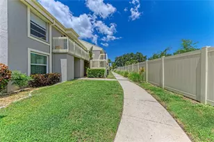 5962 7th Ave W, Bradenton, FL 34209 - Photo 2