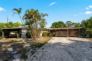 4328 Groveland Ave, Sarasota, FL 34231 - Photo 4
