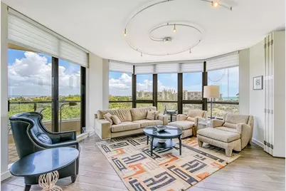 1211 Gulf Of Mexico Drive #302, Longboat Key, FL 34228 - Photo 8