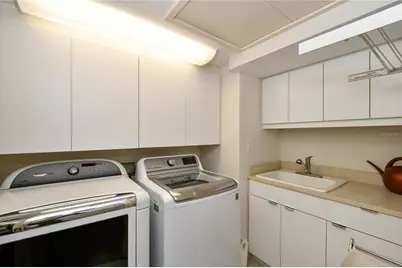 1211 Gulf Of Mexico Drive #302, Longboat Key, FL 34228 - Photo 36