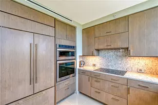 1211 Gulf of Mexico Dr, Longboat Key, FL 34228 - Photo 16
