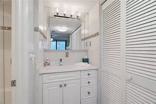 770 S Palm Ave, Sarasota, FL 34236 - Photo 14