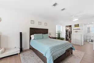 2600 Cambridge Dr, Sarasota, FL 34232 - Photo 18