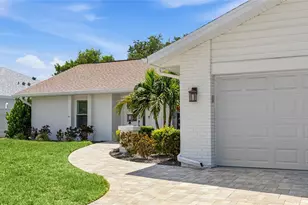 206 73rd St NW, Bradenton, FL 34209 - Photo 8
