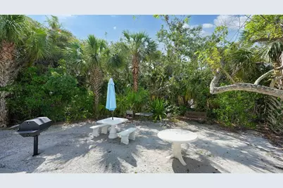 2850 Gulf Of Mexico Drive #4, Longboat Key, FL 34228 - Photo 28
