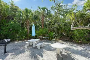 2850 Gulf of Mexico Dr, Longboat Key, FL 34228 - Photo 28
